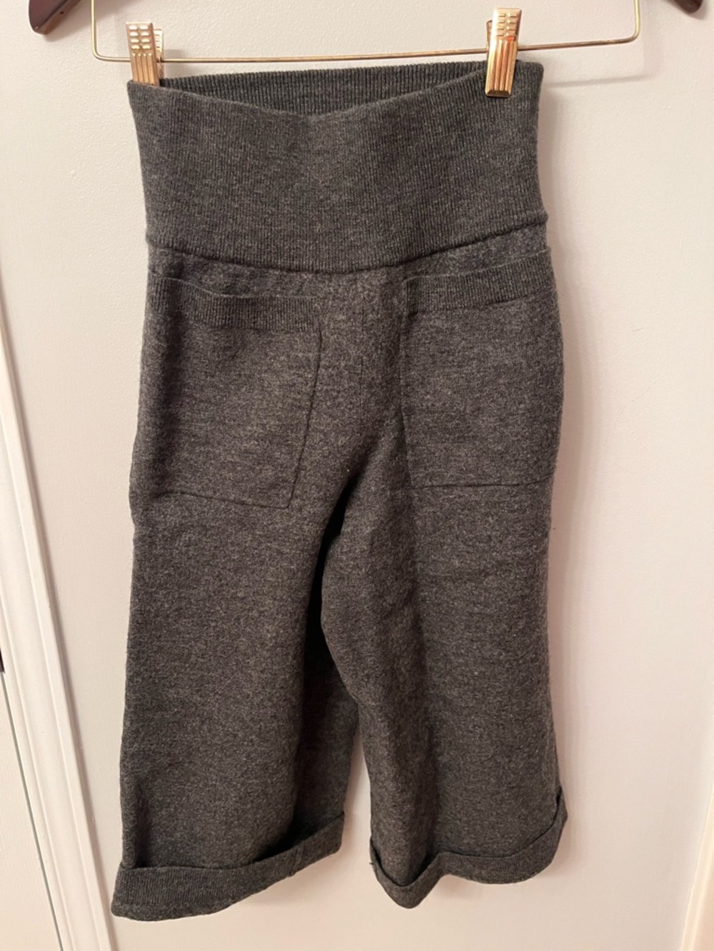 Aritzia x Wilfred Dark Charcoal Gaucho-Style Sweater Pants/Shorts